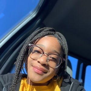 Meet your Posher, Harmony